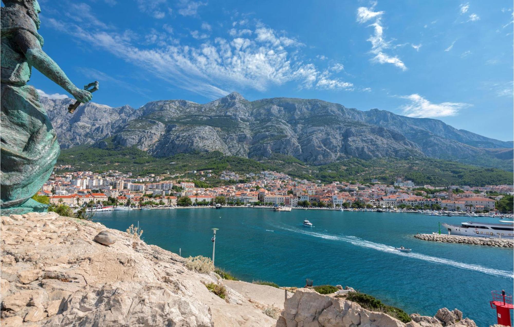 1 Bedroom Beautiful Apartment In Baška Voda Exterior foto
