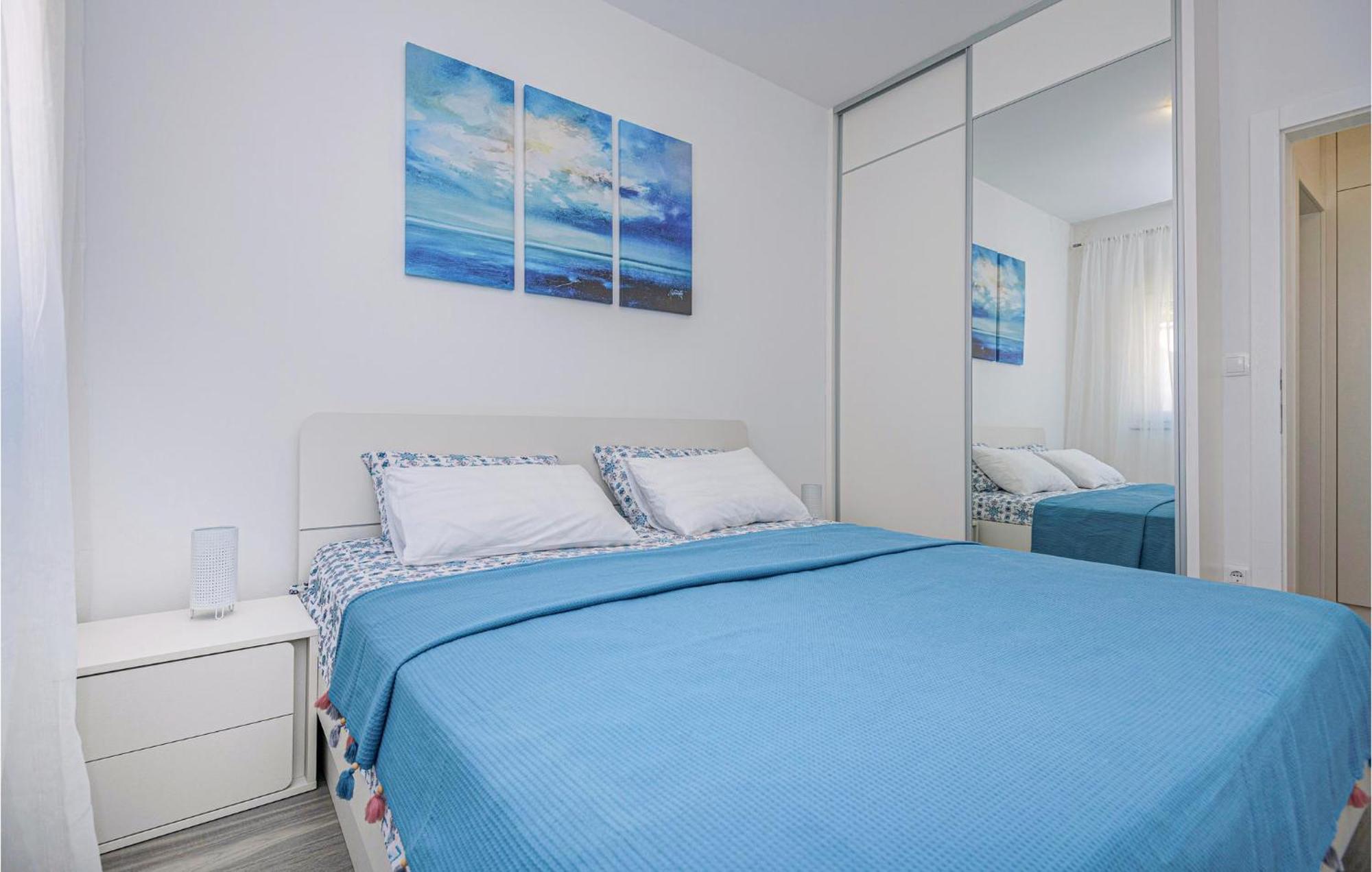 1 Bedroom Beautiful Apartment In Baška Voda Exterior foto